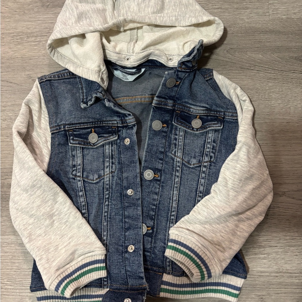 H&M Kids Denim Jacket with Gray Sleeves and Hood Size 6